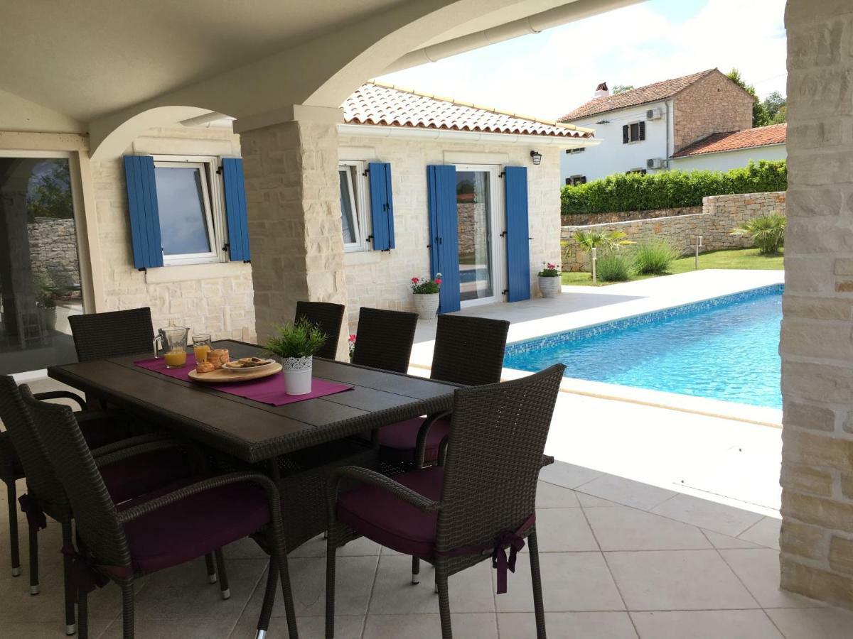 Villa Blanca With A Heated Private Pool Ruzici  Exterior foto