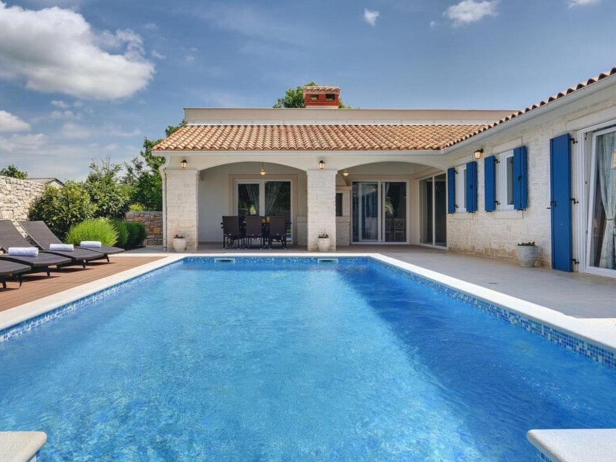Villa Blanca With A Heated Private Pool Ruzici  Exterior foto